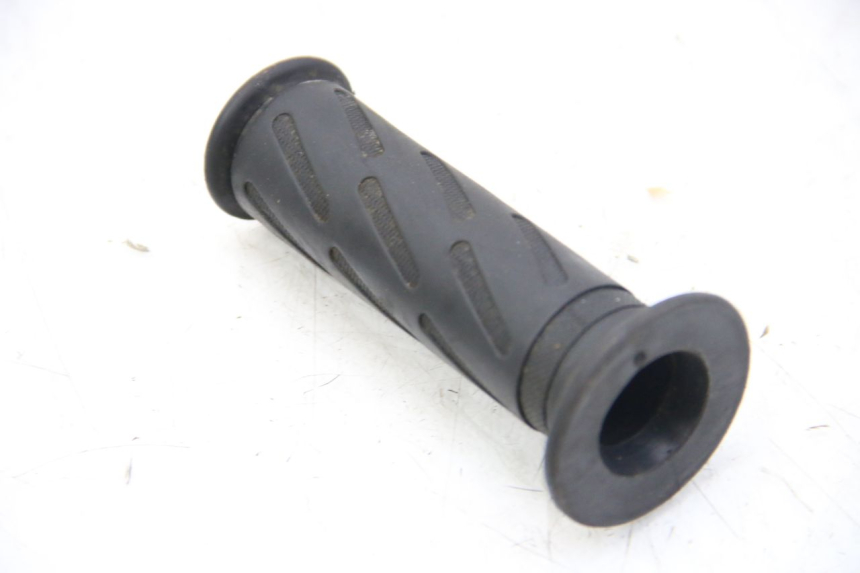 photo de POIGNEE DE GUIDON PEUGEOT VIVACITY NEW 2T 50 (2008 - 2017) - Zoom état d’usage