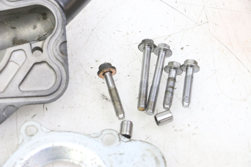 photo de POMPE A EAU HONDA CB R 1000 (2018 - 2023) - Vue d’ensemble