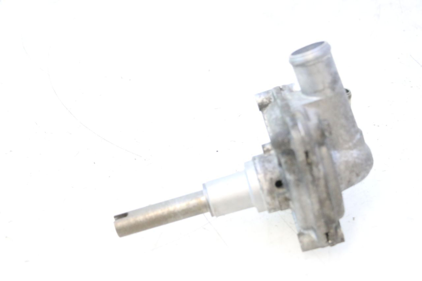 photo de POMPE A EAU HONDA FJS SILVER WING SILVERWING 400 (2005 - 2008) - Gros plan technique