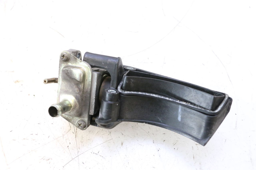 photo de POMPE A EAU PIAGGIO MP3 125 (2006 - 2014) - Détails caractéristiques