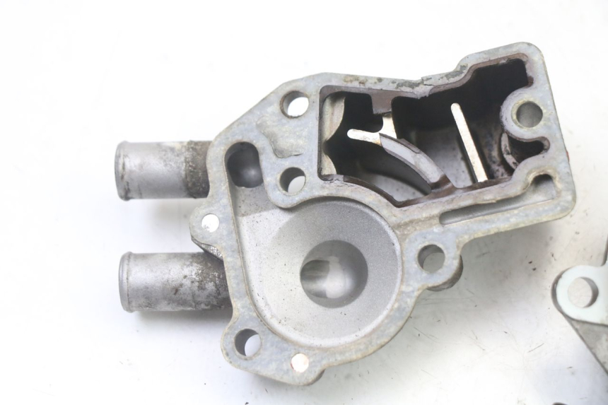 photo de POMPE A EAU MBK OVETTO 4T 50 (2008 - 2016) - Gros plan technique