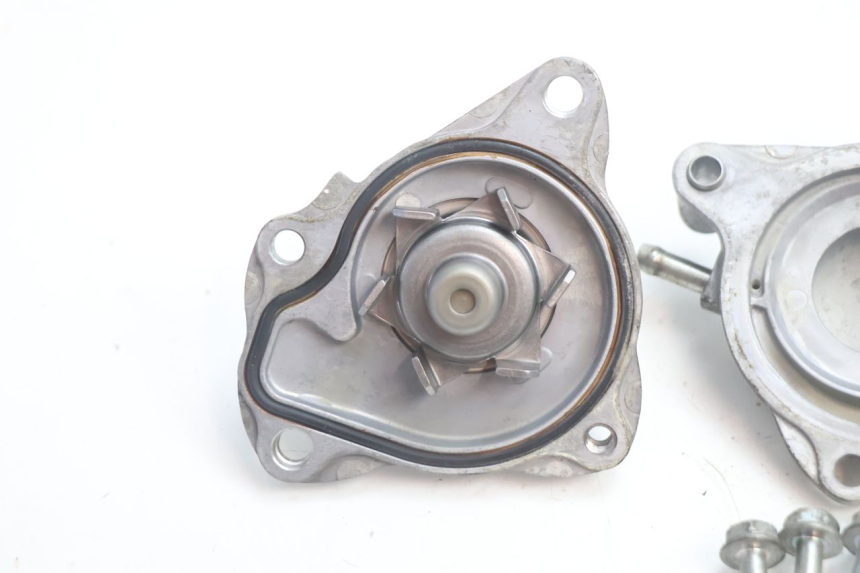photo de POMPE A EAU HONDA PCX (JF28) 125 (2009 - 2011) - Détail de la pièce
