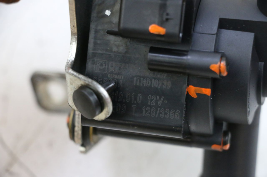 photo de POMPE A EAU PIAGGIO VESPA GTS SUPER IE 125 (2009 - 2016) - Détail de la pièce