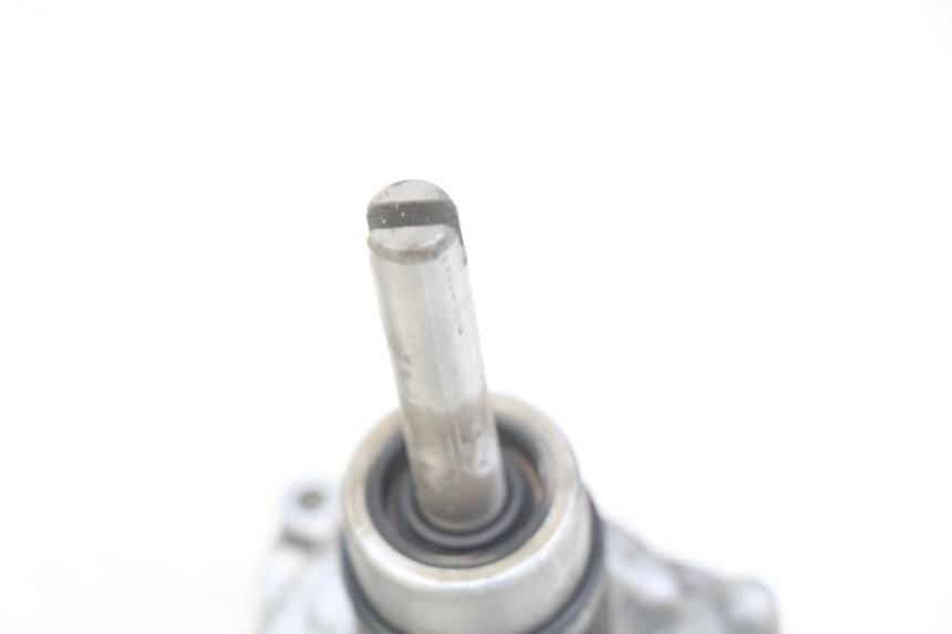 photo de POMPE A EAU HONDA VFR FI RC46 800 (1998 - 2001) - Autre angle de vue