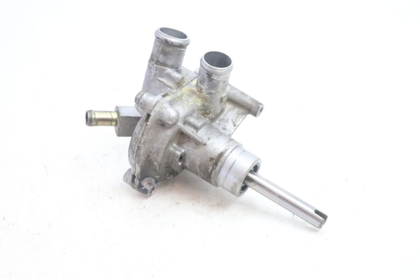 photo de POMPE A EAU HONDA VFR FI RC46 800 (1998 - 2001) - Vue d’ensemble