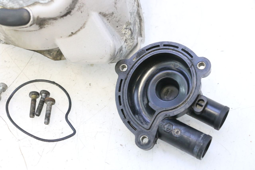 photo de POMPE A EAU PIAGGIO X9 EVOLUTION 125 (2003 - 2007) - Zoom état d’usage