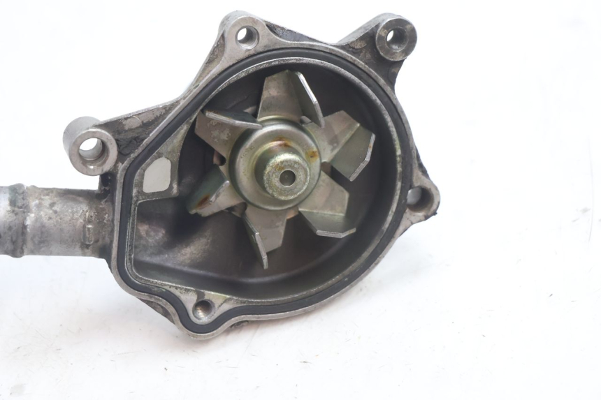 photo de POMPE A EAU HONDA XRV AFRICA TWIN 750 (1990 - 1992) - Zoom état d’usage