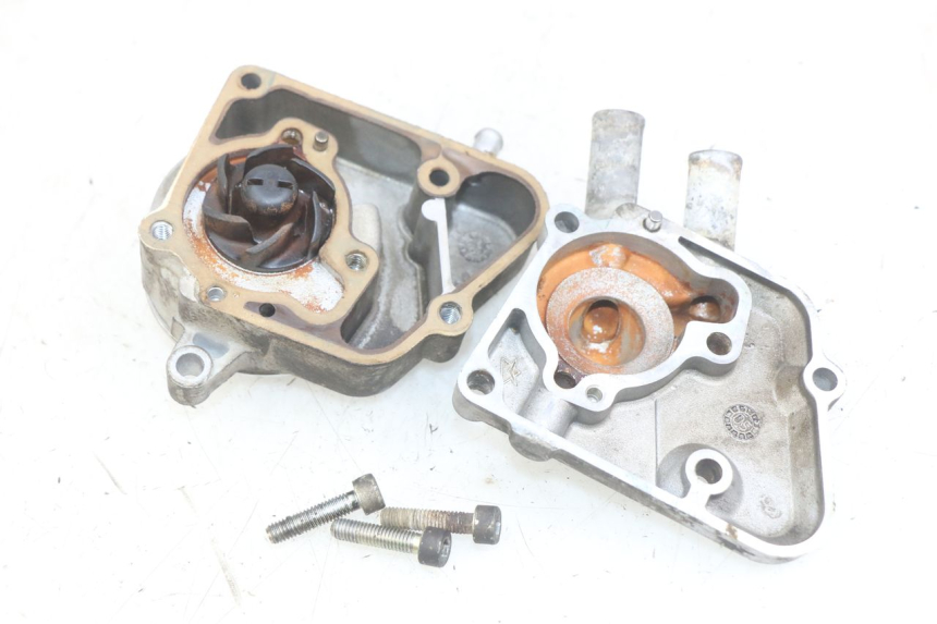photo de POMPE A EAU YAMAHA YP MAJESTY 125 (1998 - 2001) - Vue principale