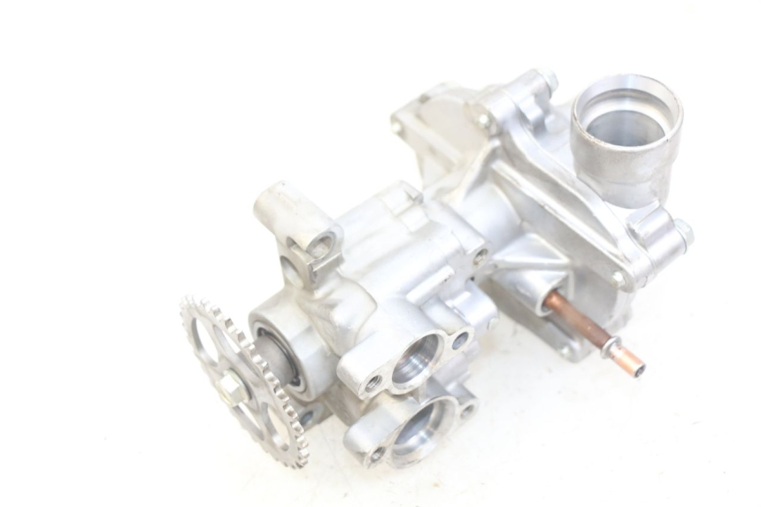 photo de POMPE A EAU YAMAHA YZF R1 1000 (2007 - 2008) - Autre angle de vue