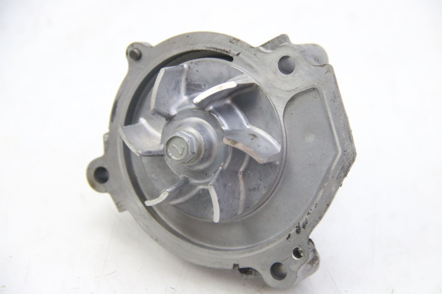 photo de POMPE A EAU KAWASAKI Z ABS 1000 (2014 - 2020) - Autre angle de vue