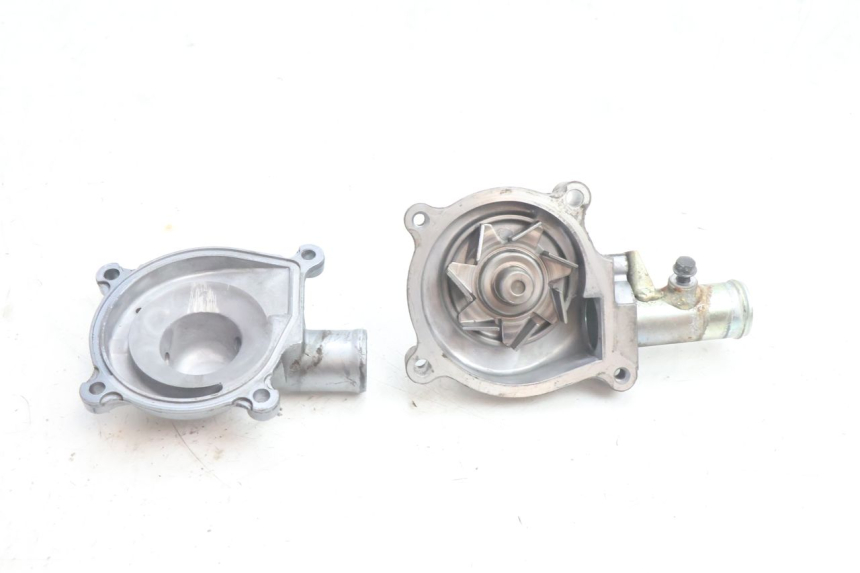 photo de POMPE A EAU KAWASAKI ZZR 600 (1995 - 2004) - Détail de la pièce