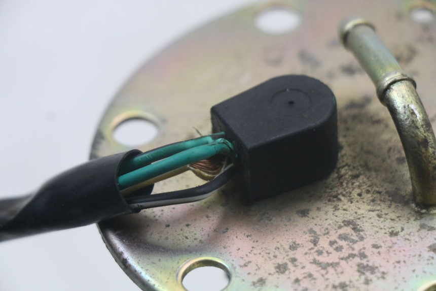 photo de POMPE A ESSENCE QUADRO 3D S 350 (2013 - 2018) - État de surface