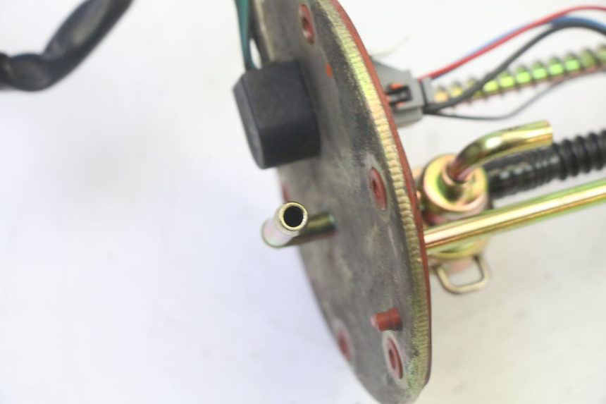 photo de POMPE A ESSENCE QUADRO 4 4D 350 (2015 - 2018) - Autre angle de vue