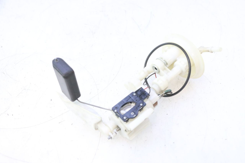 photo de POMPE A ESSENCE SUZUKI BURGMAN 125 (2007 - 2014) - Vue produit