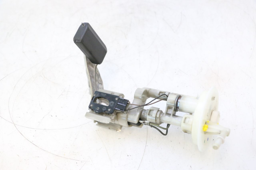 photo de POMPE A ESSENCE SUZUKI BURGMAN 125 (2007 - 2014) - Vue produit