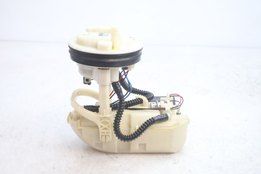 photo de POMPE A ESSENCE SUZUKI BURGMAN EXECUTIVE ABS 650 (2006 - 2012) - Vue principale