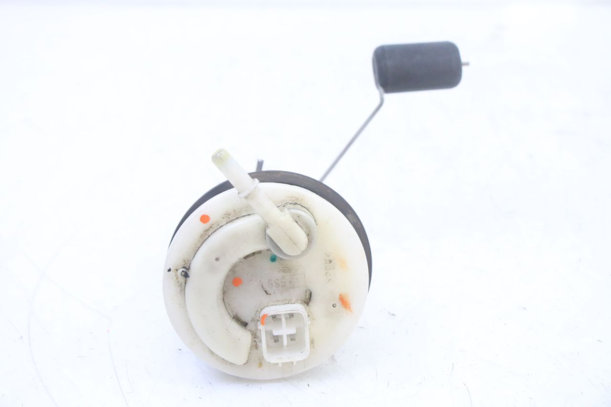 photo de POMPE A ESSENCE YAMAHA BW'S BWS 125 (2010 - 2013) - Gros plan technique