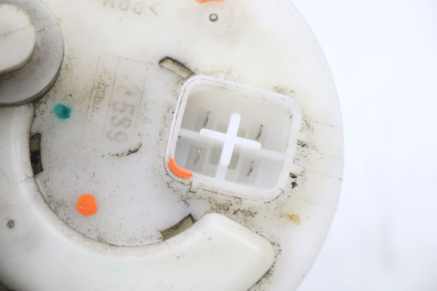 photo de POMPE A ESSENCE YAMAHA BW'S BWS 125 (2010 - 2013) - Vue d’ensemble