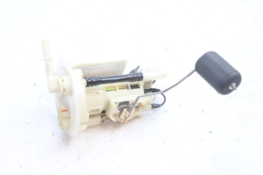 photo de POMPE A ESSENCE YAMAHA BW'S BWS 125 (2010 - 2013) - Vue principale