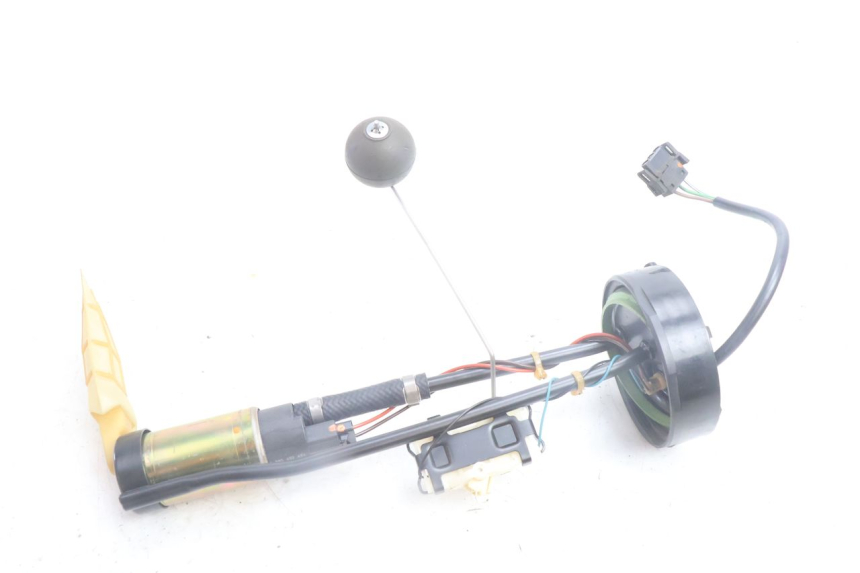 photo de POMPE A ESSENCE BMW C1 125 (2000 - 2003) - Détail de la pièce