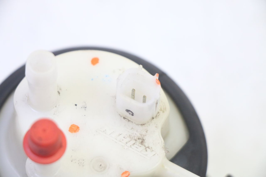 photo de POMPE A ESSENCE HONDA CBF 125 (2009 - 2015) - Autre angle de vue