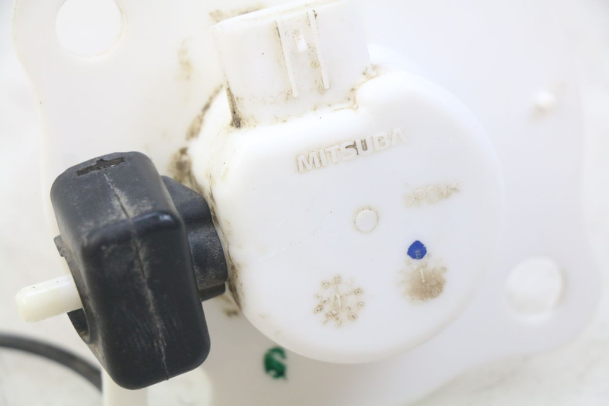 photo de POMPE A ESSENCE HONDA CRF CR-F 125 (2022 - 2023) - Détail de la pièce