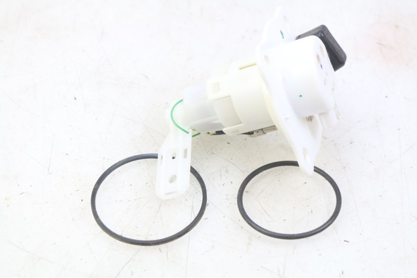 photo de POMPE A ESSENCE HONDA CRF CR-F 125 (2022 - 2023) - Zoom état d’usage