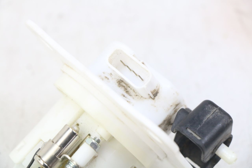 photo de POMPE A ESSENCE HONDA CRF CR-F 125 (2022 - 2023) - État de surface