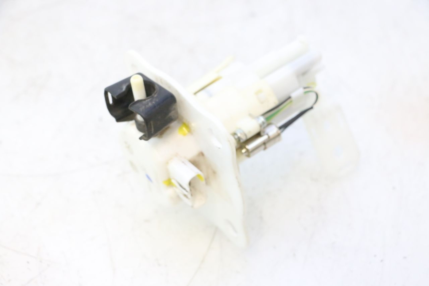 photo de POMPE A ESSENCE HONDA CRF CR-F 125 (2020 - 2021) - État de surface