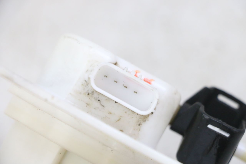 photo de POMPE A ESSENCE HONDA CRF-F CRF F 110 (2019 - 2022) - Points de fixation