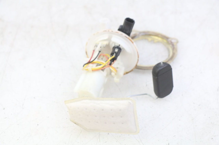 photo de POMPE A ESSENCE YAMAHA D'ELIGHT DELIGHT 125 (2017 - 2020) - Autre angle de vue