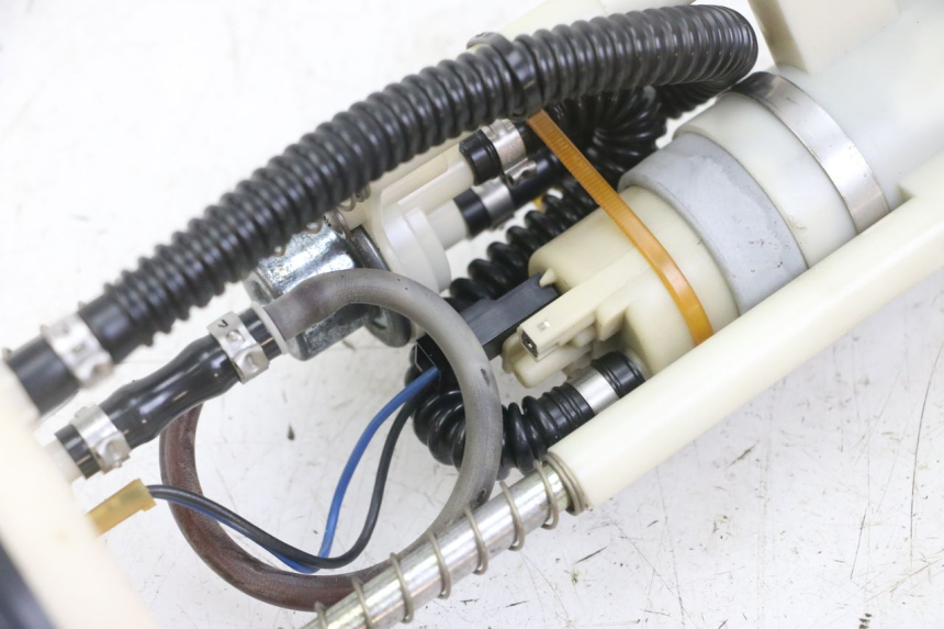 photo de POMPE A ESSENCE PEUGEOT ELYSTAR 125 (2002 - 2007) - Vue produit