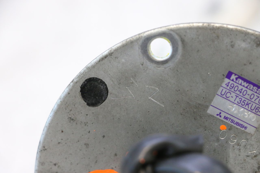 photo de POMPE A ESSENCE KAWASAKI ER-6 ER6 F ABS 650 (2012 - 2016) - Points de fixation