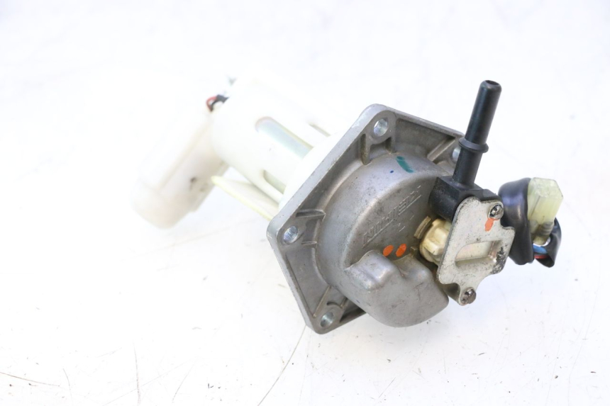 photo de POMPE A ESSENCE KAWASAKI ER-6 ER6 N 650 (2005 - 2009) - Points de fixation