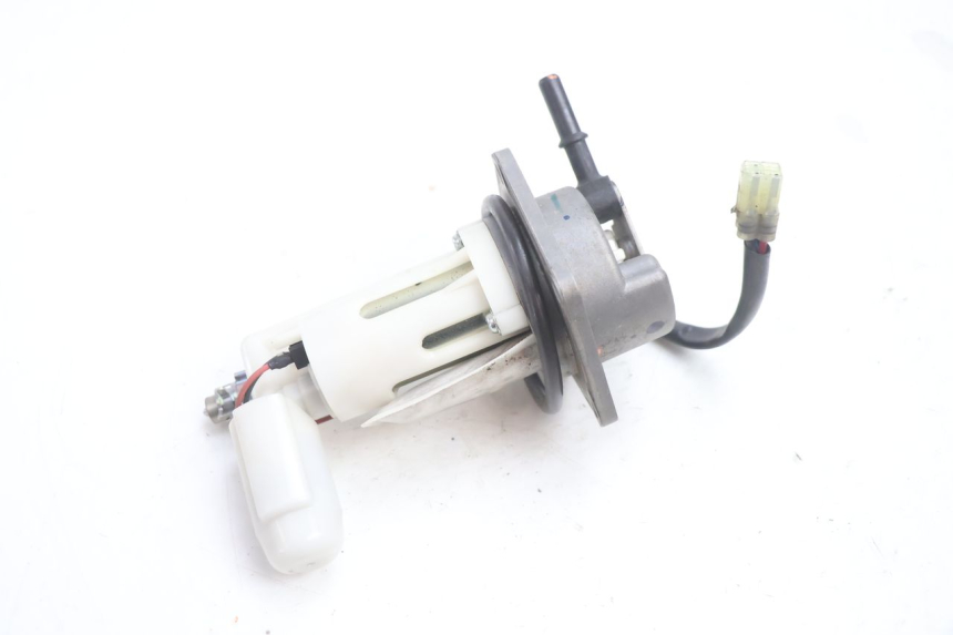photo de POMPE A ESSENCE KAWASAKI ER-6 ER6 N 650 (2005 - 2009) - Vue principale