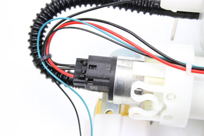 photo de POMPE A ESSENCE BMW F GS K81 850 (2018 - 2023) - Autre angle de vue