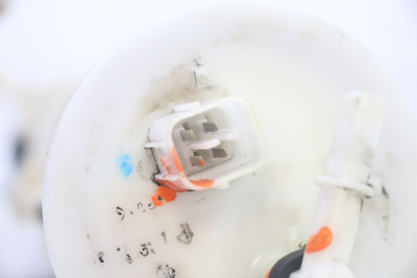 photo de POMPE A ESSENCE HONDA FES S-WING SWING ABS 125 (2007 - 2015) - Points de fixation