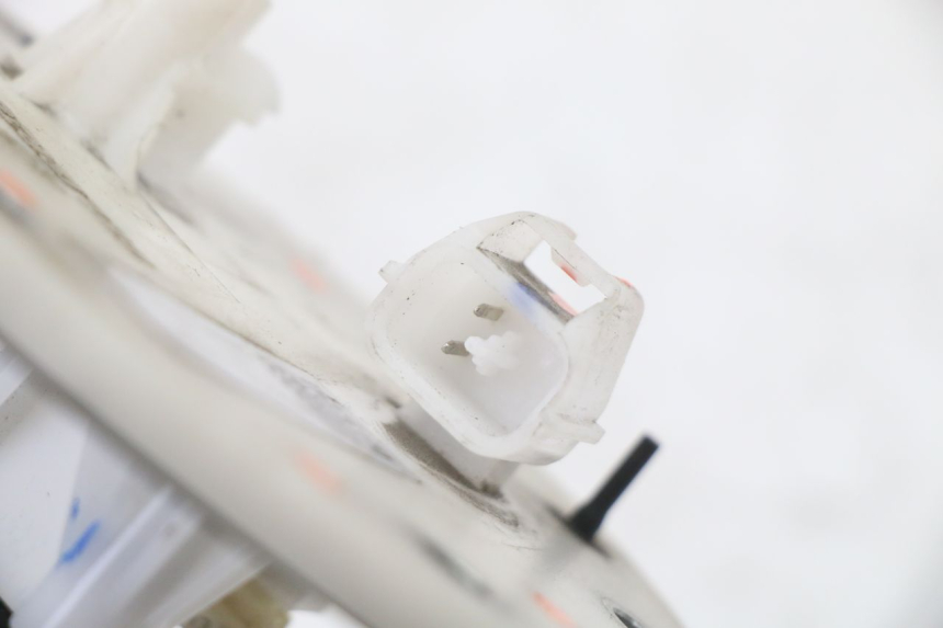 photo de POMPE A ESSENCE SYM FIDDLE 3 III 125 (2014 - 2020) - Gros plan technique