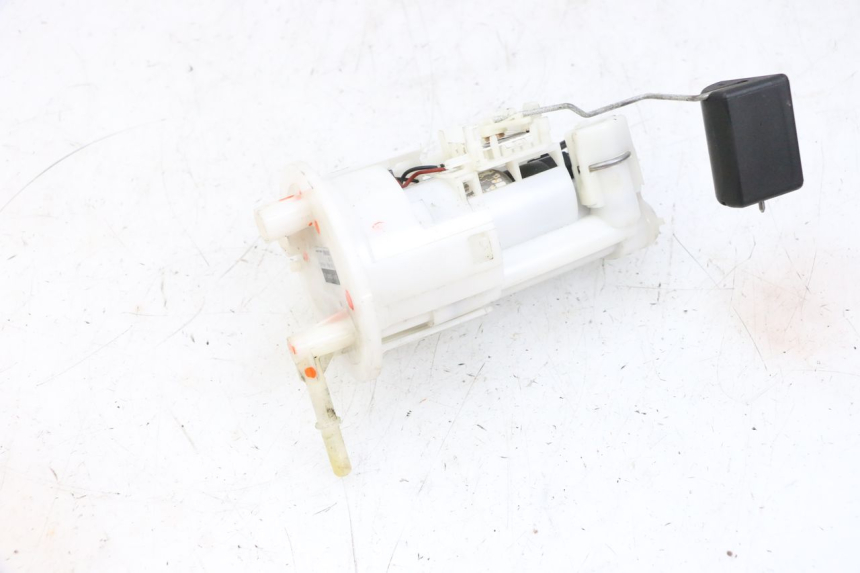 photo de POMPE A ESSENCE YAMAHA FJR ABS 1300 (2006 - 2012) - Zoom état d’usage