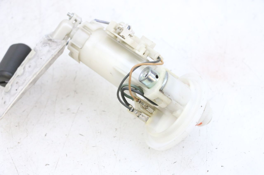 photo de POMPE A ESSENCE MBK FLIPPER 115 (2013 - 2017) - Autre angle de vue