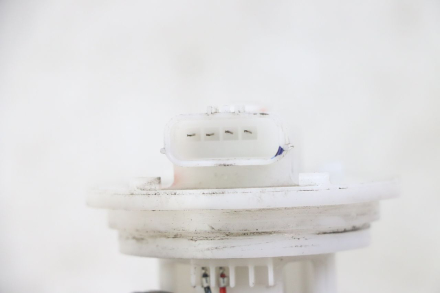 photo de POMPE A ESSENCE HONDA FORZA ABS 300 (2013 - 2017) - Gros plan technique