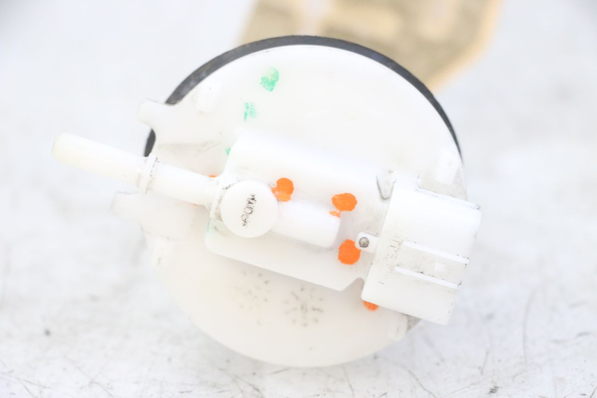 photo de POMPE A ESSENCE HONDA FORZA ABS 300 (2013 - 2017) - État de surface