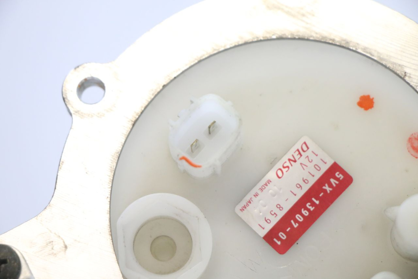 photo de POMPE A ESSENCE YAMAHA FZ6 FAZER S2 600 (2007 - 2011) - Gros plan technique