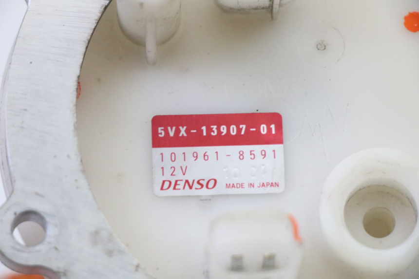 photo de POMPE A ESSENCE YAMAHA FZ6 FAZER S2 600 (2007 - 2011) - Points de fixation