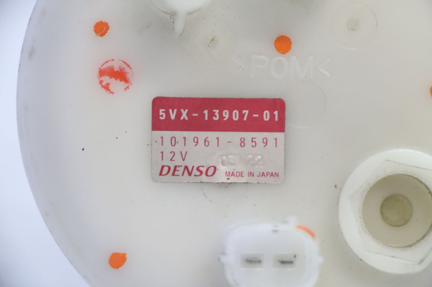 photo de POMPE A ESSENCE YAMAHA FZ6 N FAZER 600 (2004 - 2006) - Gros plan technique