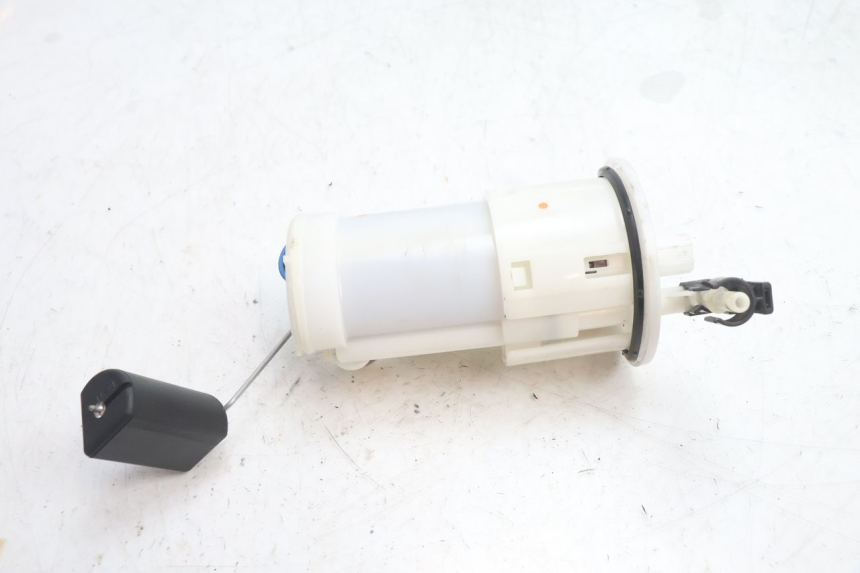 photo de POMPE A ESSENCE YAMAHA FZ8 800 (2010 - 2016) - Zoom état d’usage