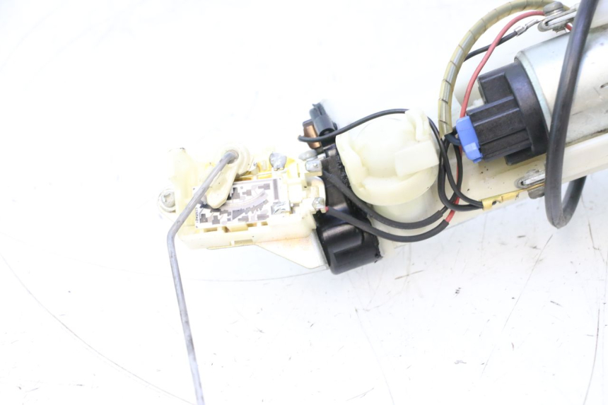 photo de POMPE A ESSENCE SUZUKI GSR 600 (2005 - 2012) - Vue produit