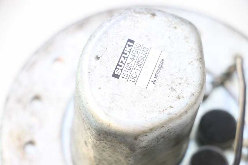 photo de POMPE A ESSENCE SUZUKI GSR 600 (2005 - 2012) - Autre angle de vue