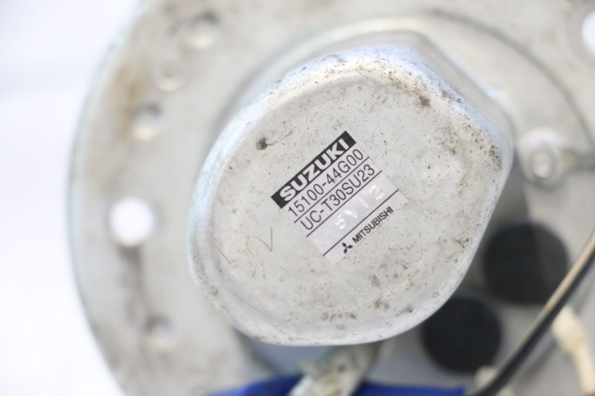 photo de POMPE A ESSENCE SUZUKI GSR 600 (2005 - 2012) - État de surface