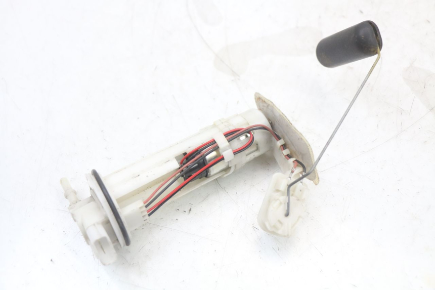 photo de POMPE A ESSENCE HONDA PCX (JF28) 125 (2009 - 2011) - Autre angle de vue